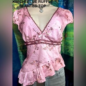 Kimchi Blue Pink Floral V-Neck Slanted Ruffle Blouse w Side Zipper: NWOT